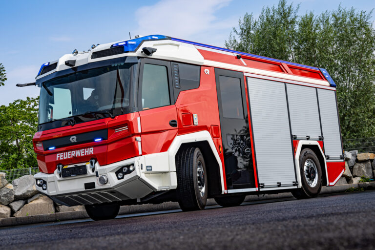 Alternativ betriebenes Löschfahrzeug der Feuerwehr Stuttgart. Foto: Rosenbauer AG